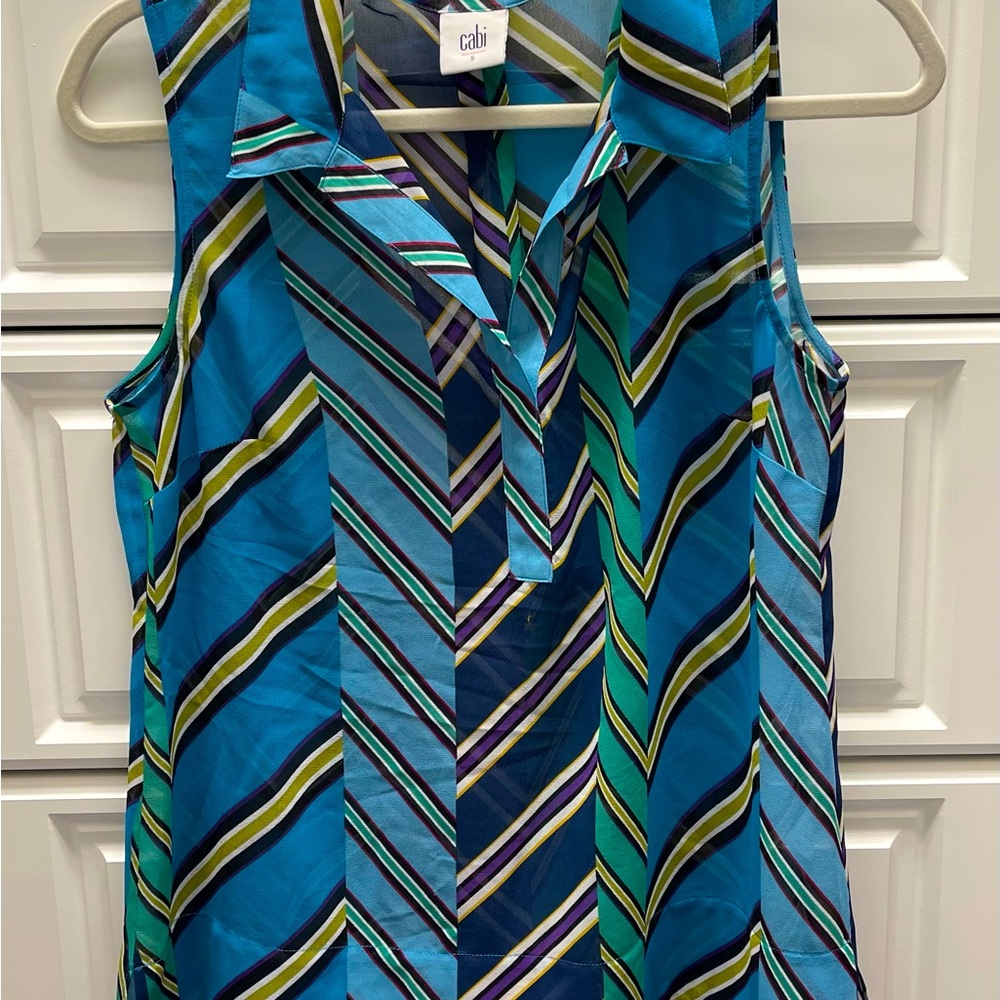 Cabi ascot chevron semi-sheer top. Size small